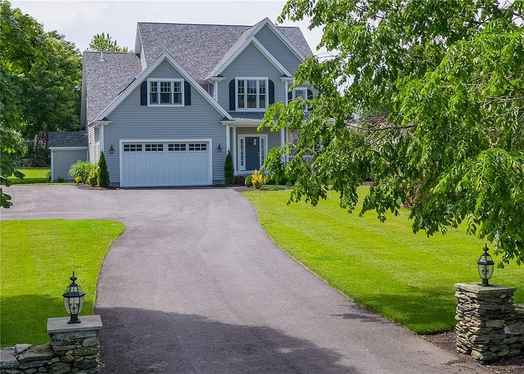 20 Butterworth Ave, Bristol, RI 02809 Zillow