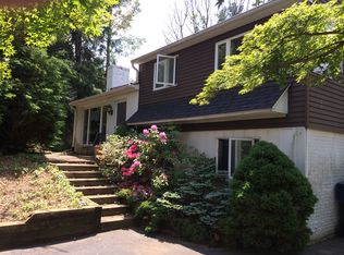 68 Planebrook Rd, Malvern, PA 19355