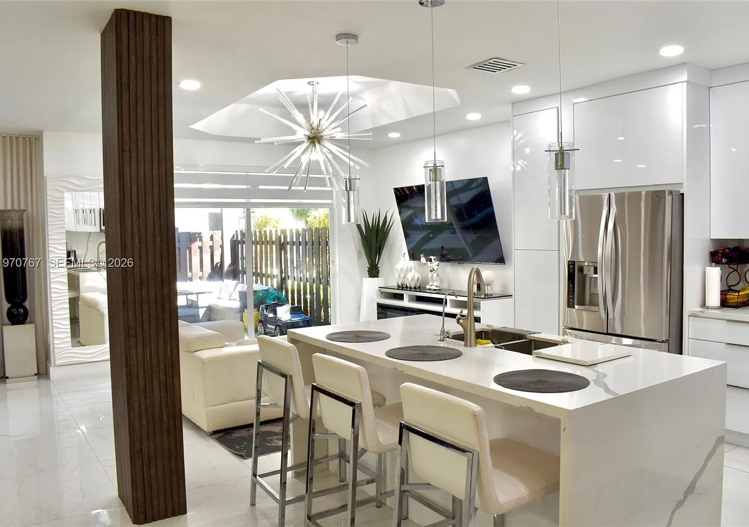 6763 NW 107th Place, Doral, FL 33178 — Photo 1