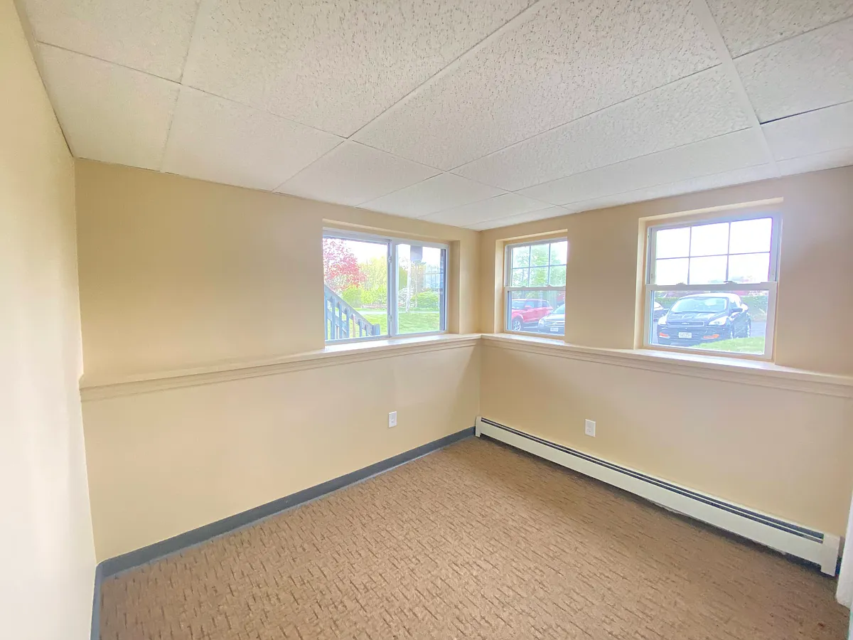 Building Photo - 12 Jabish St #2