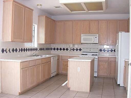 5th image of 2326 Foundary Dr