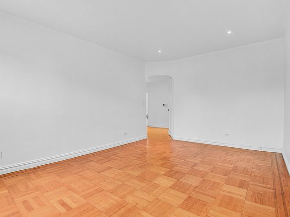 4th image of 1 W 126th St #6H