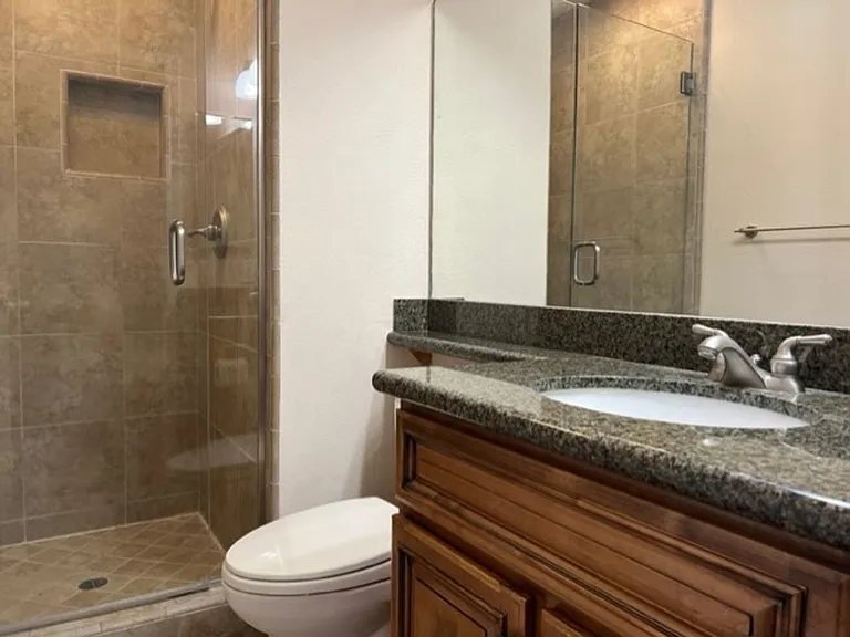 1940 Maple Ave #105 — Photo 15