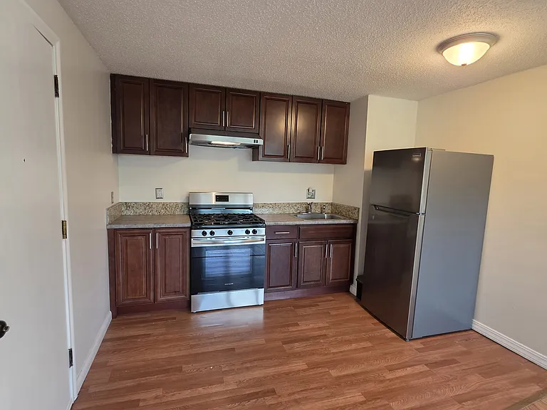 120 Clinic Dr #306 — Photo 7