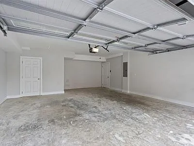 663 Boulevard NE — Photo 24