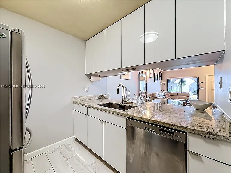 18296 Mediterranean Blvd #404 — Photo 13