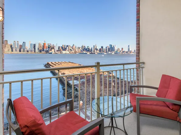 24 Avenue At Port Imperial image 20 of 28