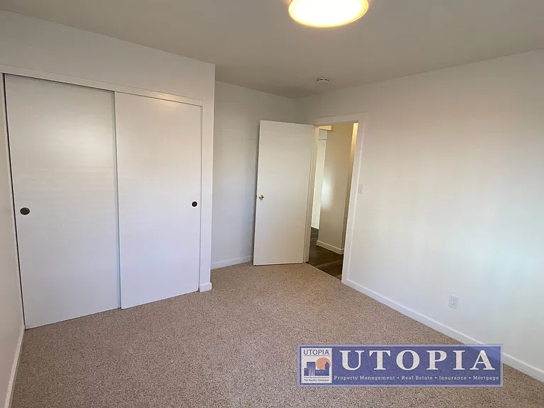 SCZ T 318 Laurel Street — Photo 11