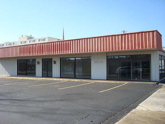 2nd image of 1430 Wilmer Ave