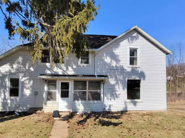 306 Main St, Montfort, WI 53569