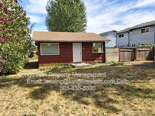 2465 SW Pickford St Photo 1