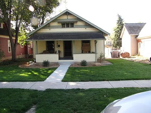 440 W 5th St Photo 1