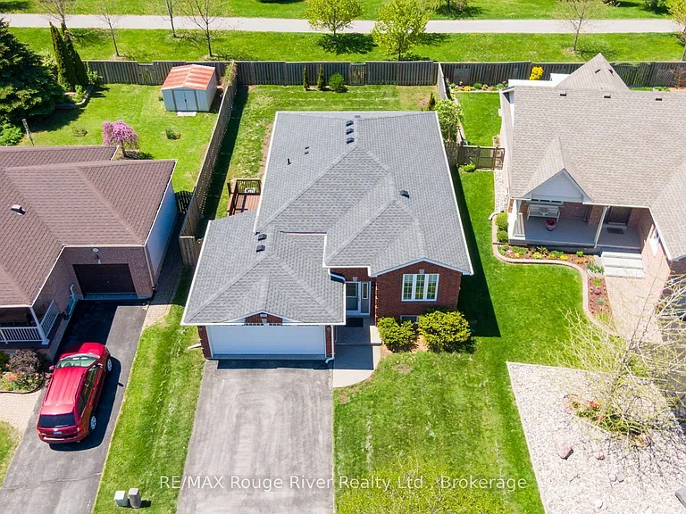 795 Munson Cres — Photo 37