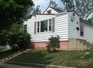 1112 W 11th St, Sioux Falls, SD 57104