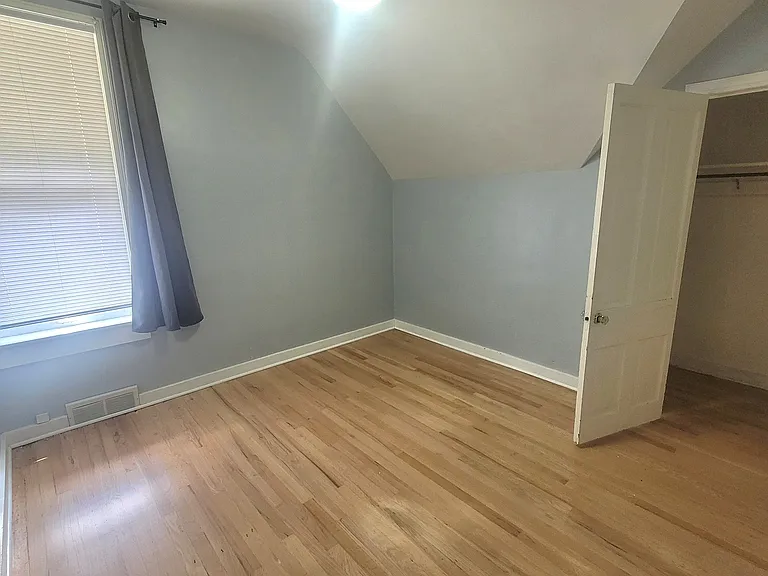 304 N 12th St #1 — Photo 4