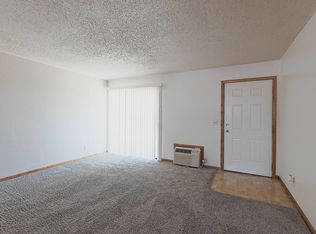 2312 R St #13, Lincoln, NE 68503