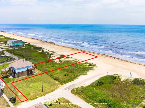 774 Wommack Dr, Crystal Beach, TX 77650