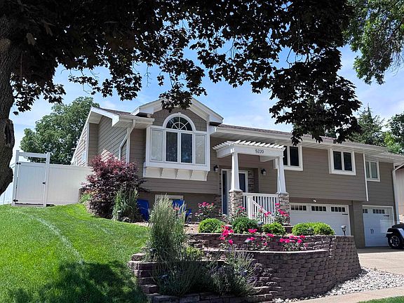 2nd image of 5220 Wellington Ct