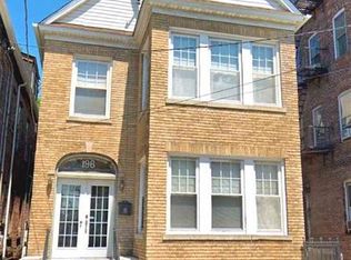 196 Danforth Ave #2, Jersey City, NJ 07305