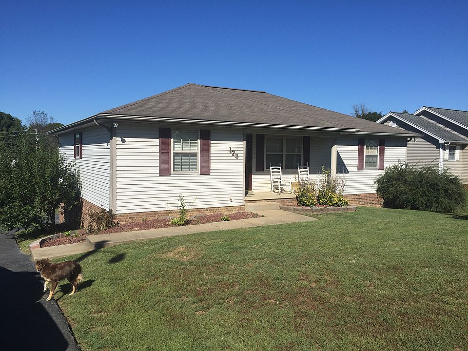 1st image of 128 Village Cir