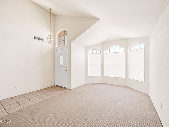 5th image of 1217 W MYRNA Lane