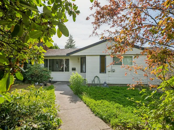 1617 Western Dr, Pt Coquitlam, BC V3C 2X1