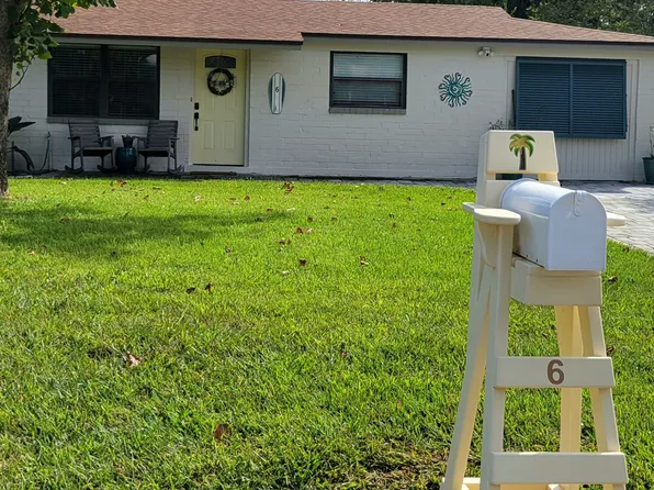 6 Millie Dr, Jacksonville Beach, FL 32250