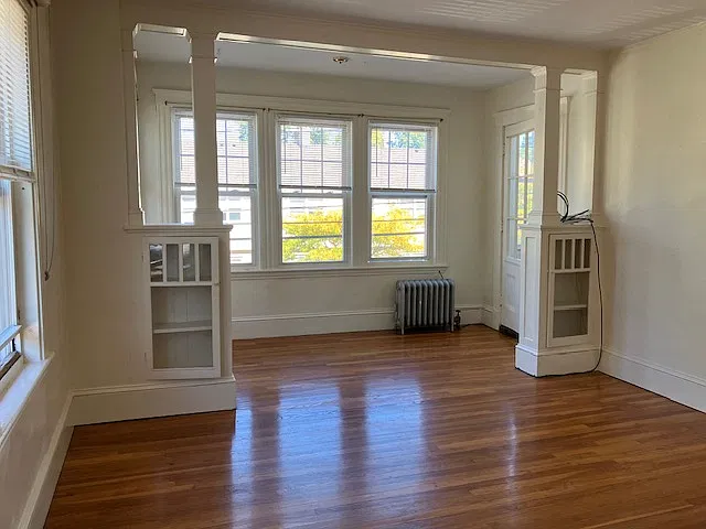 2 bed, 1000 sqft, $3,000 — Photo 2