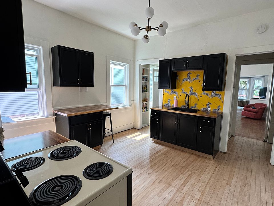 2nd image of 2970 N Murray Ave #1