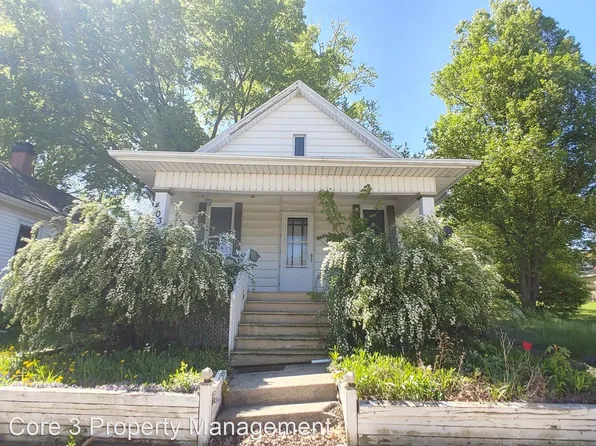 403 Beecher St, Bloomington, IL 61701