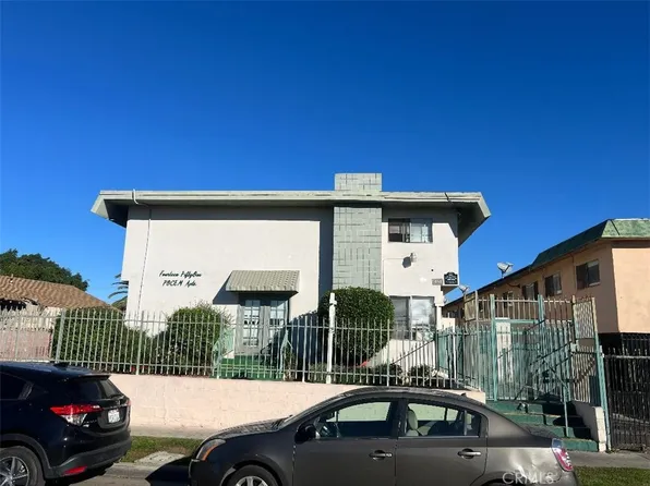 1451 W 105th St APT 2, Los Angeles, CA 90047