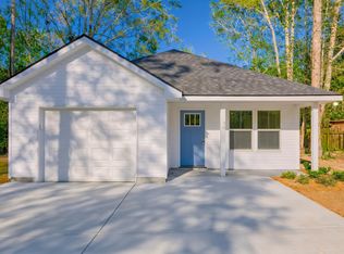 30 Bonnie Burn Rd, Goose Creek, SC 29445