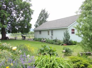 54 Sawtells Rd, Oroville, WA 98844
