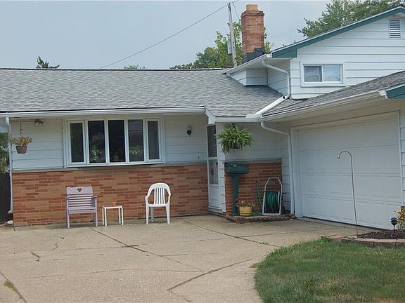 2nd image of 36332 Sunset Dr