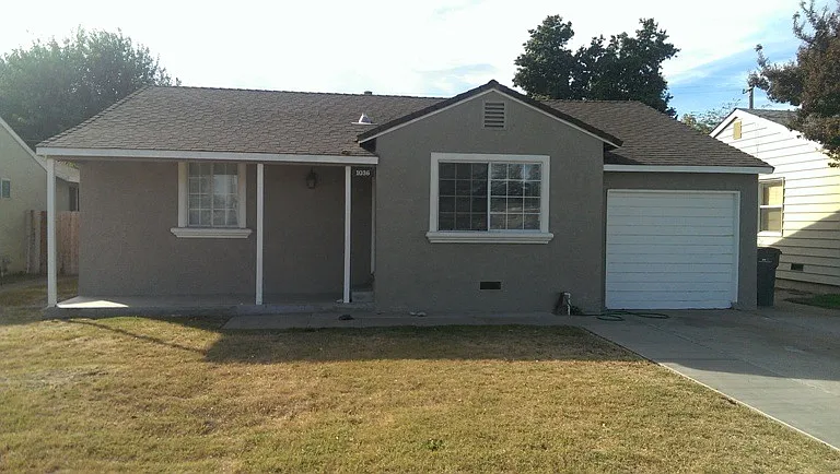 1036 Jefferson Blvd photo 1
