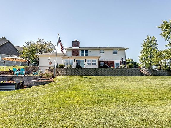 5th image of 359 Wanda Dr