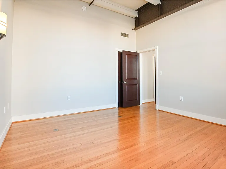 415 22nd St #4B — Photo 15