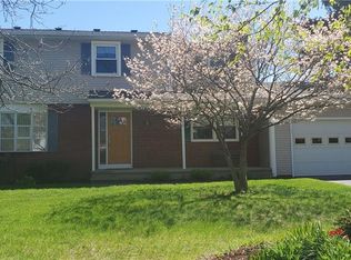 83 Southridge Dr, Rochester, NY 14626