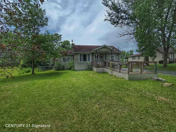 1677 Huntington Rd, Saginaw, MI 48601