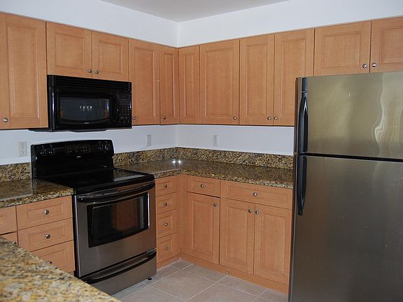 3rd image of 4810 NW 79th Ave APT 107