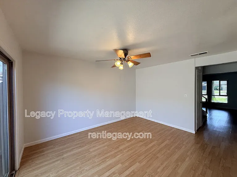 339 Bridge Pl — Photo 19