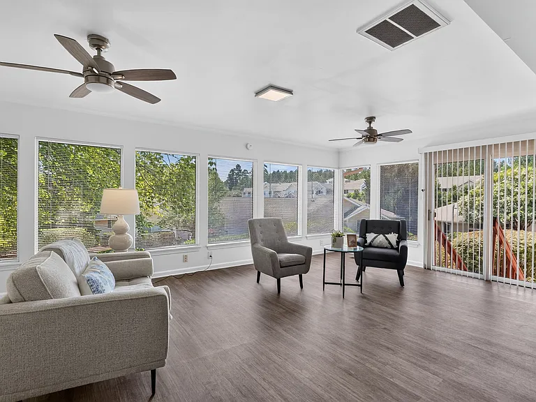 500 Emerald Pond Ln — Photo 31