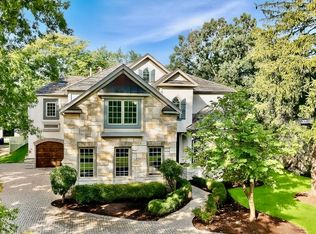 580 Greenwood Rd, Northbrook, IL 60062