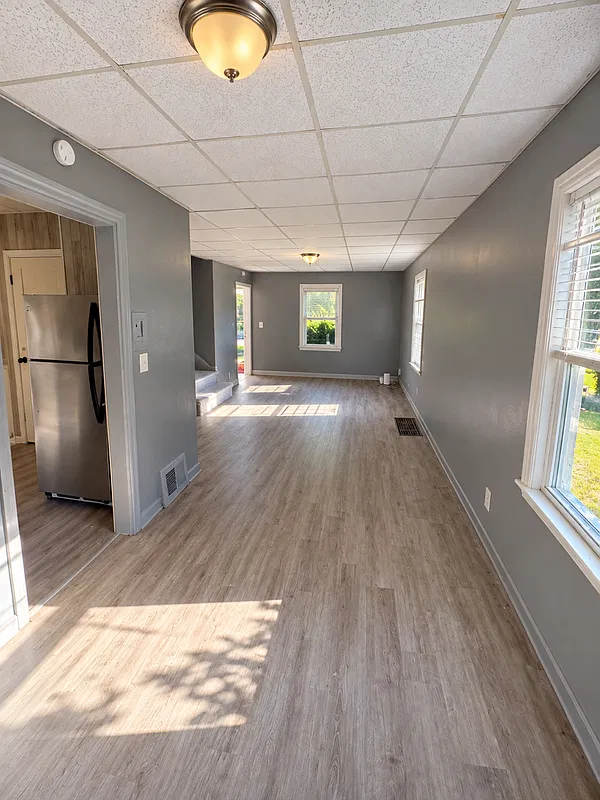 2 bed, 1.0 bath, 940 sqft, $900 — Photo 3