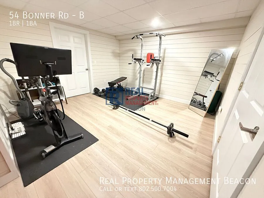 Furnished luxury short term rental in Plainfield - $1995 per month — Photo 3