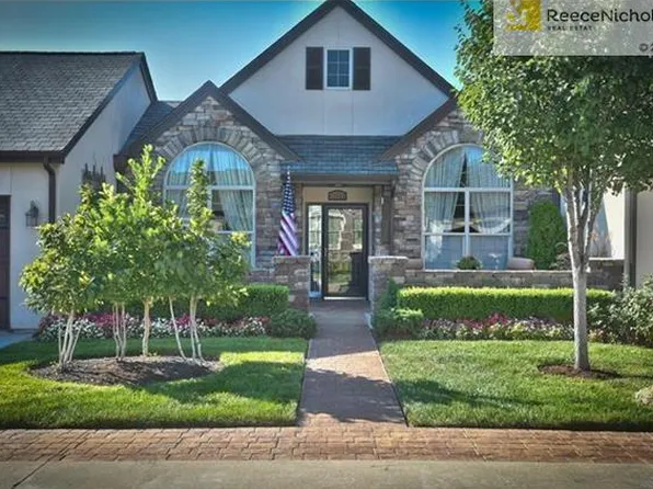 13152 Goodman St, Overland Park, KS 66213