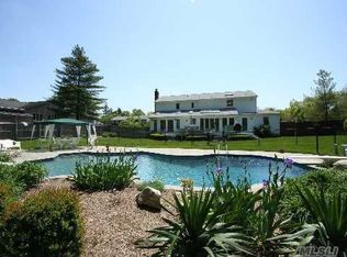 9 Noel Ln, Jericho, NY 11753