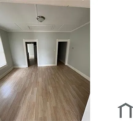 1109 Avenue A — Photo 10