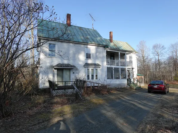 21 Falls road, Solon, ME 04979