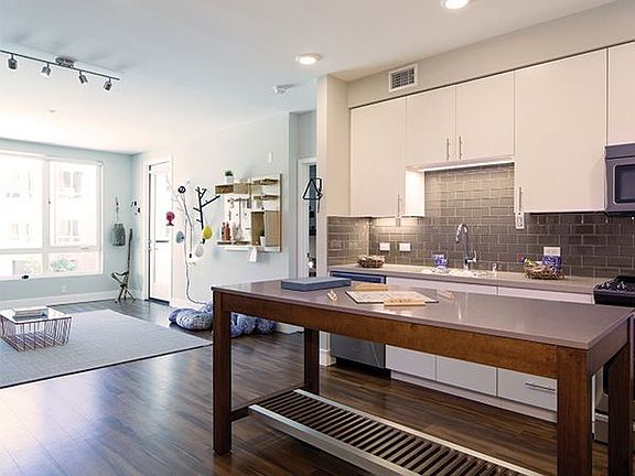 3rd image of 50 Saratoga Ave #449